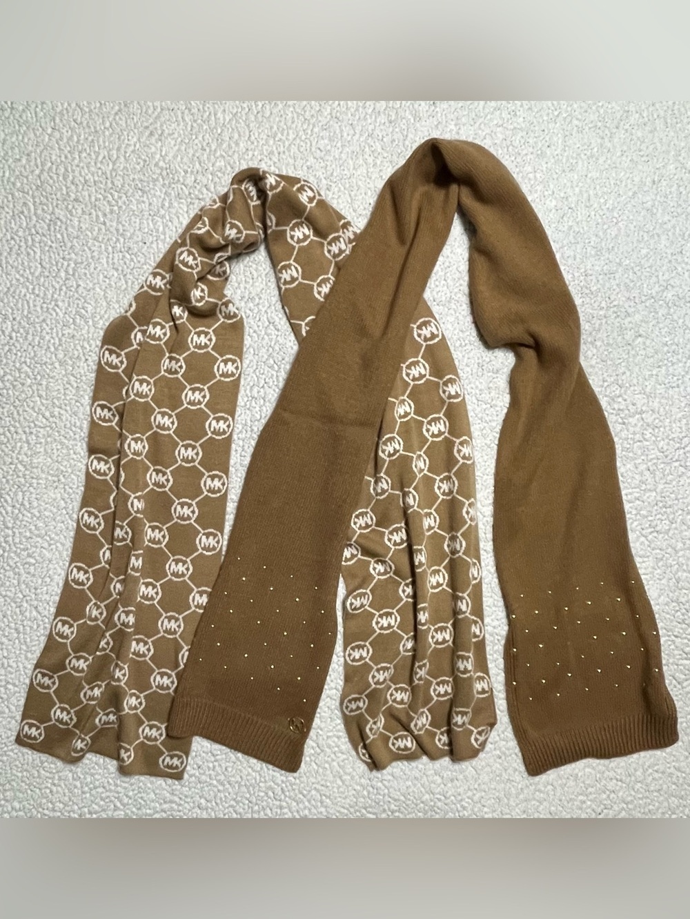 Michael Kors Camel Logo Knit Scarves 🧣